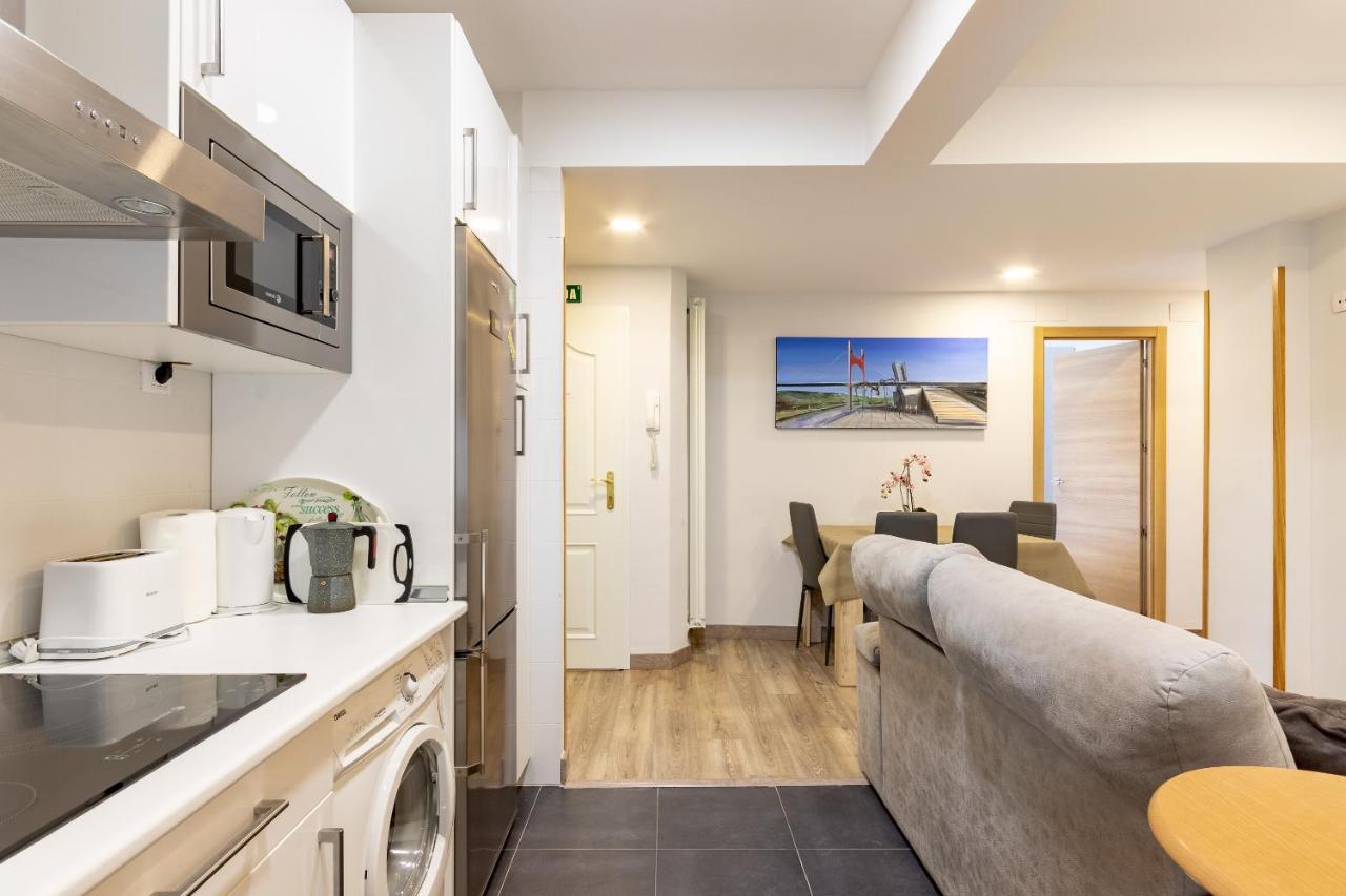 Hall V By Aston Apartment